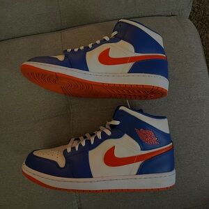 Nike Air Jordan 1 Mid 'Knicks'